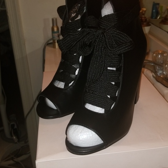 Booties - Picture 6 of 7